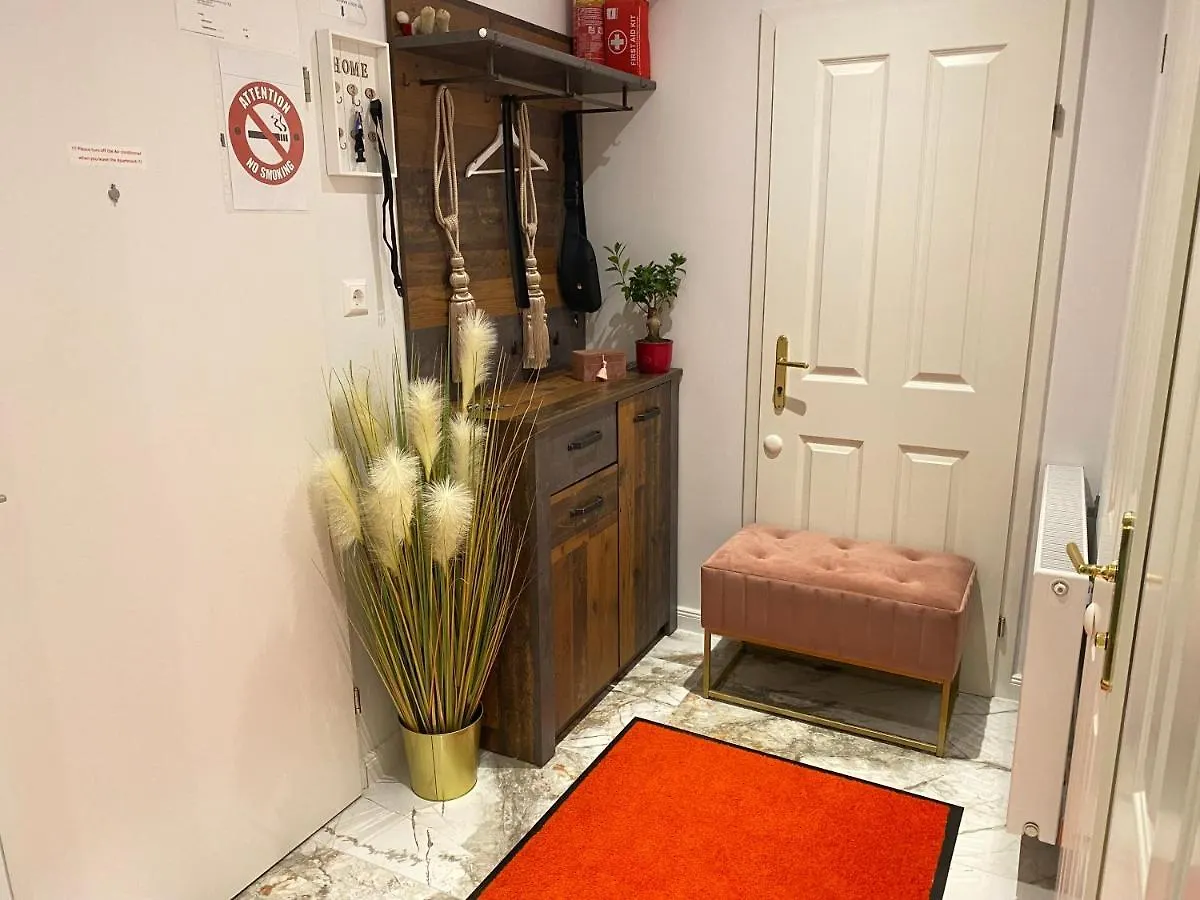 Apartment Royal Deluxe-Free Garage,Near Schoenbrunn Palace Vienna