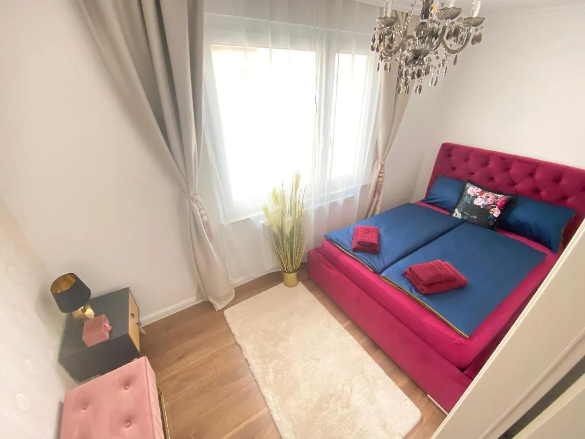 Royal Deluxe Apartment Vienna Austria