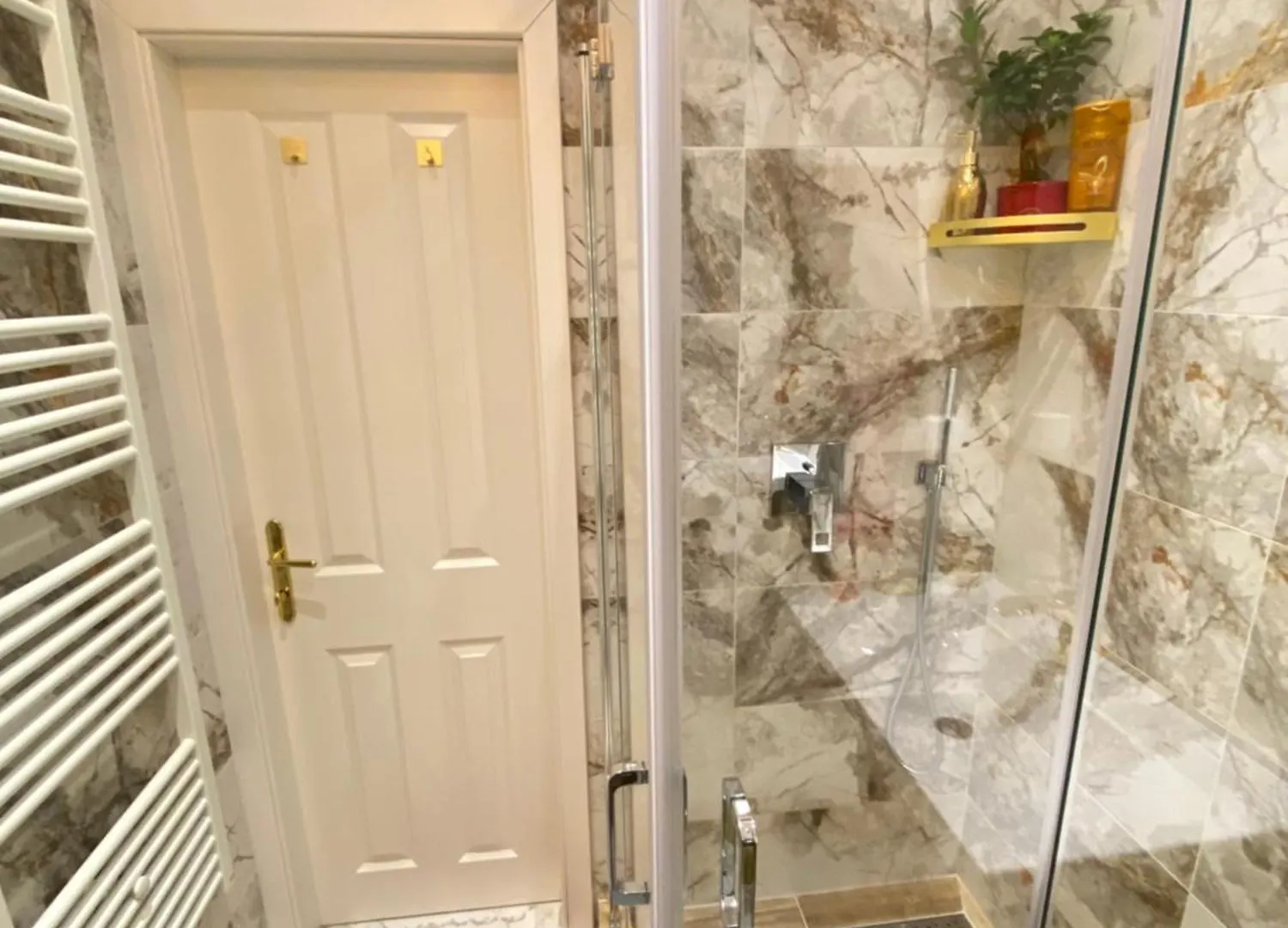 Royal Deluxe Apartment Vienna Austria